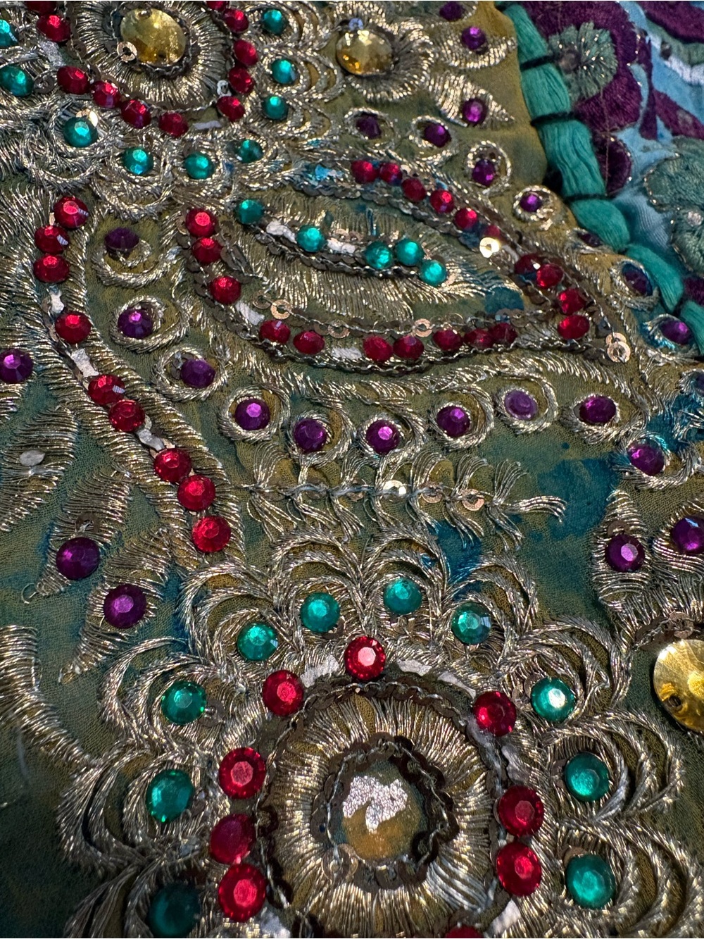 Hand Beaded Patchwork Wall Hanging 50x60 New without Tags - Picture 11 of 15